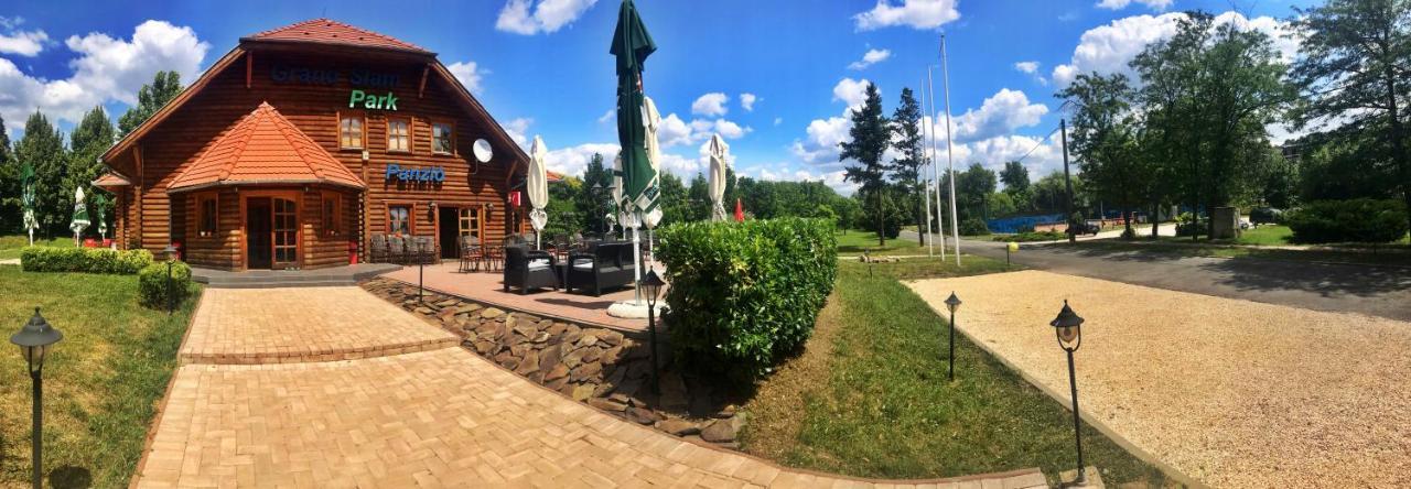 Grand Slam Park Maison d'hôtes Budapest